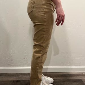 Very good corduroy pants, like new, for casual or elegant occasions. American E